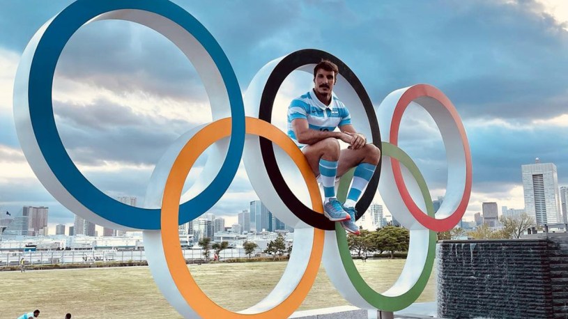 Felipe Del Mestre, el wing de "Los Pumas", en la Villa Olímpica de Tokio. - Instagram: @felidelmestre -