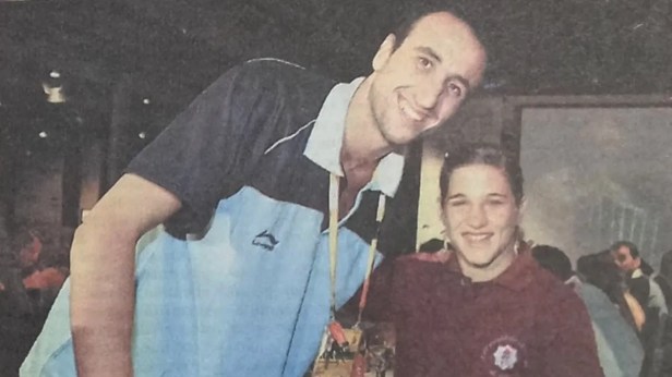 Paula Pareto junto a Emanuel Ginóbili, una instantánea de Beijing 2008.