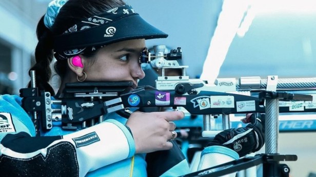 Fernanda Russo, en acción: 10 metros rifle de aire. - Instagram -