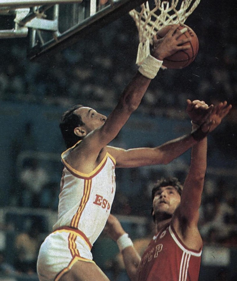 Juan Domingo de la Cruz, con España, frente a la poderosa Unión Soviética. - Gentileza JDDLC -